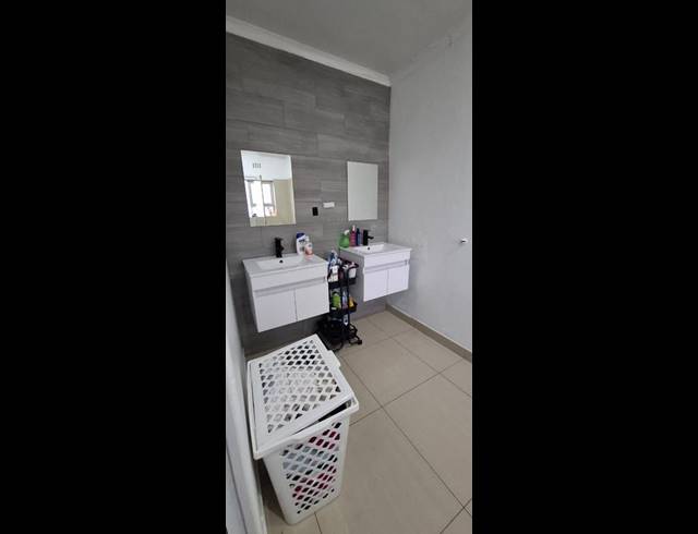 4 BEDROOM PROPERTY TO RENT IN BONTEHEUWEL